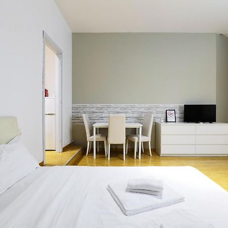 Cadorna Apartments Milan Exterior photo